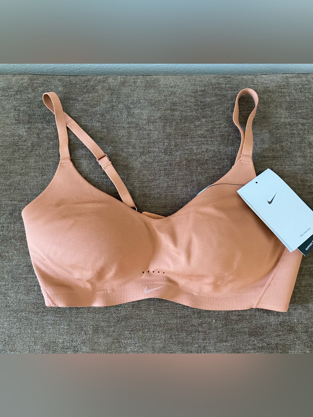 Nike Women’s Seamless Strap Sports Bra - Peachy Tan